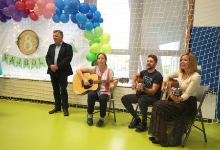 OSEM LET VRTCA CERKNICA 09 FOTO ARHIV VRTCA